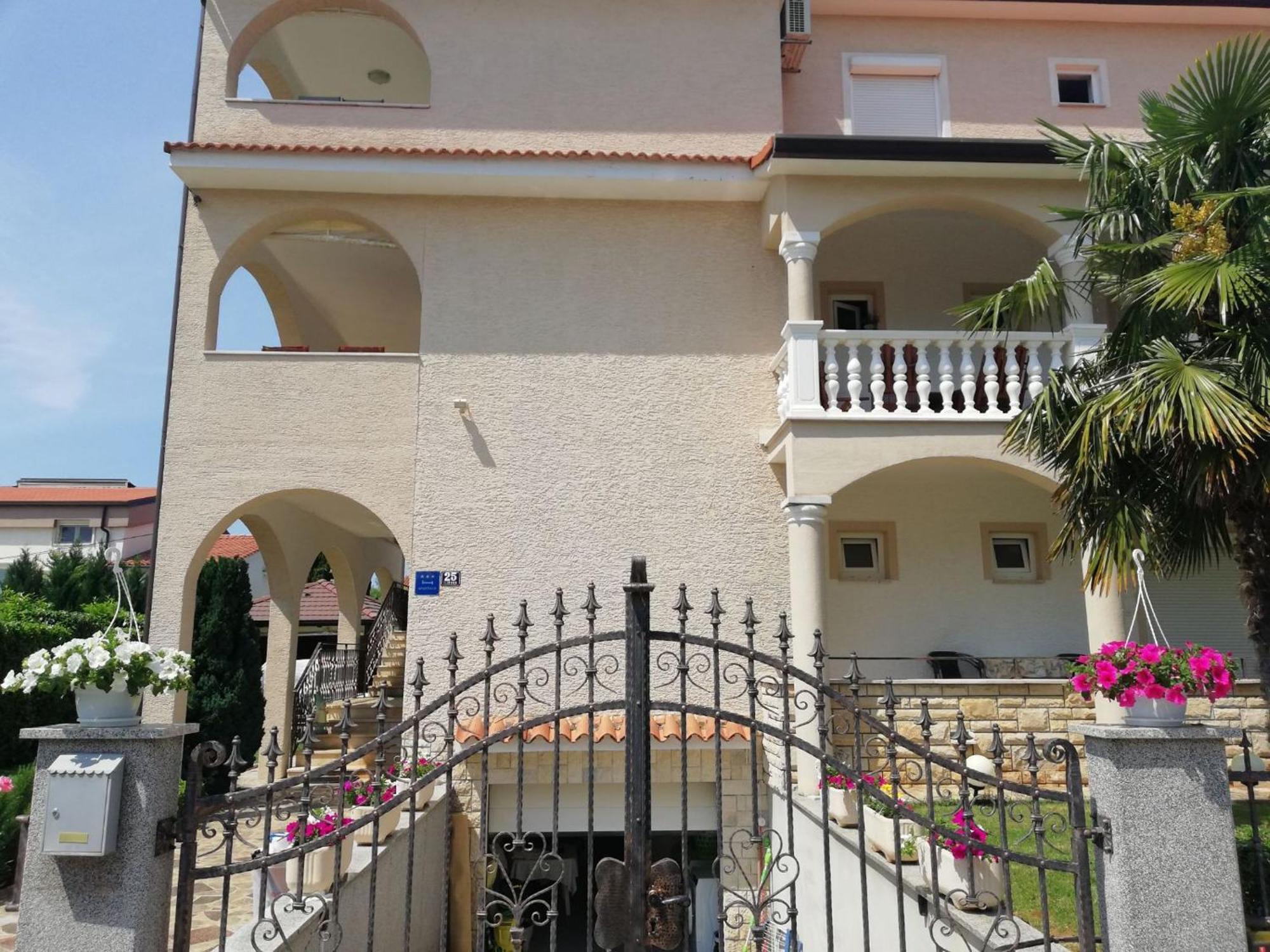 Apartments Rose Πόρετς Εξωτερικό φωτογραφία